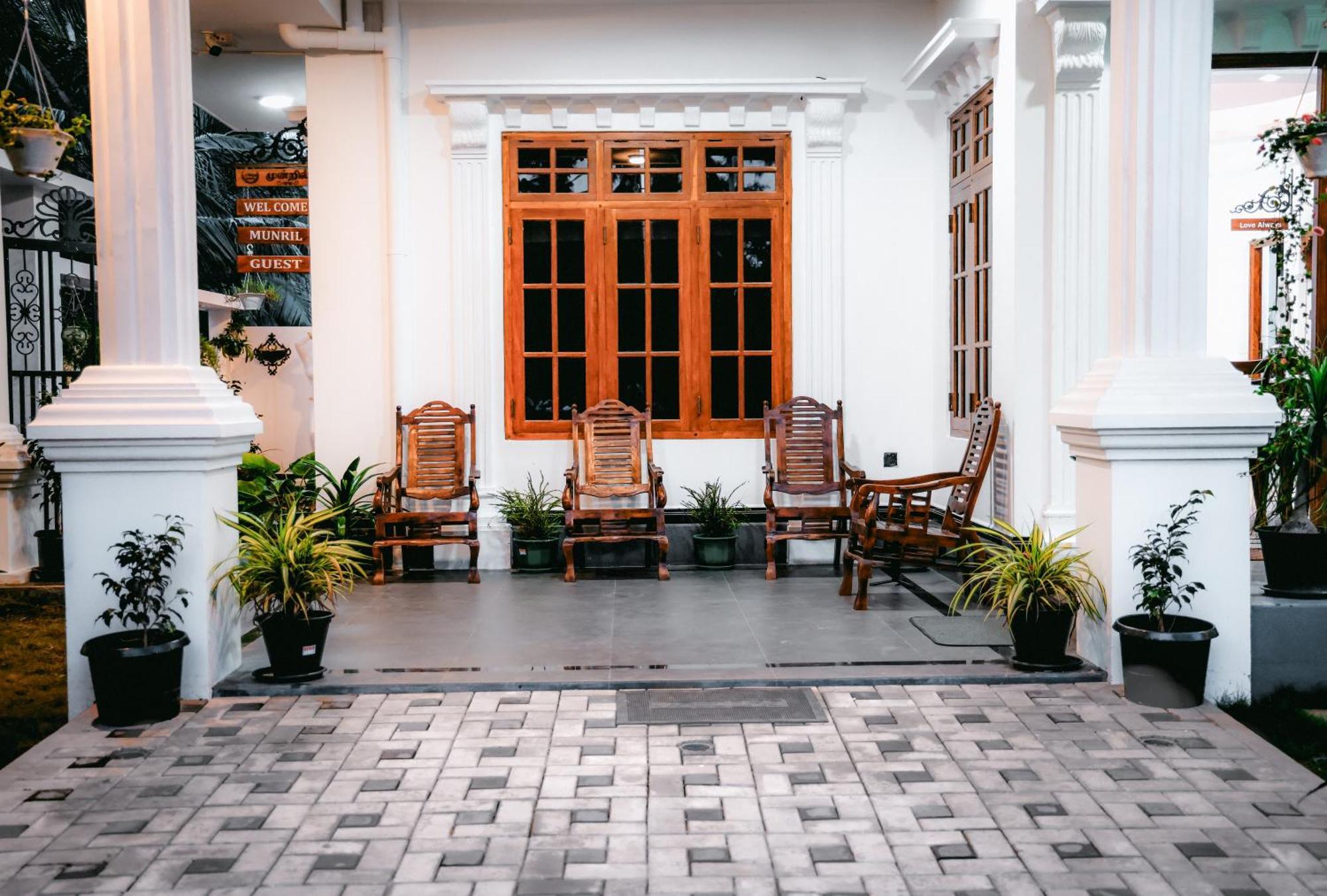 Munril Guest Apartment Jaffna Luaran gambar